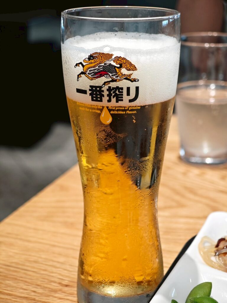 ラウンジ福岡は生ビールも飲めます